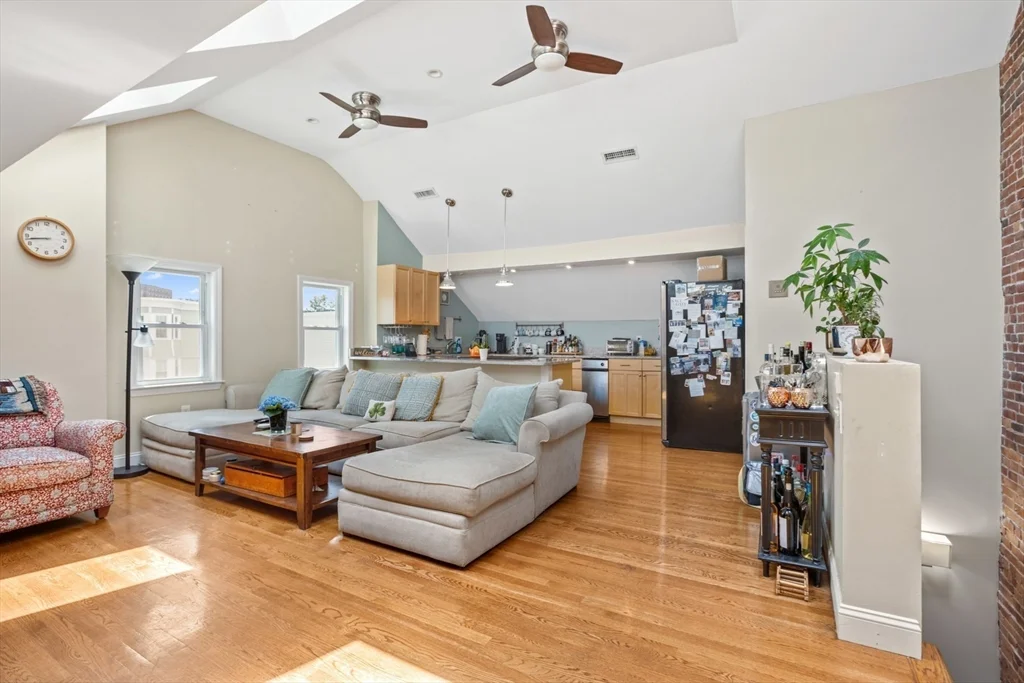 3 bed, 2 bath apartment for rent at 236 Gold St Unit 2, South Boston — photo 5 of 16