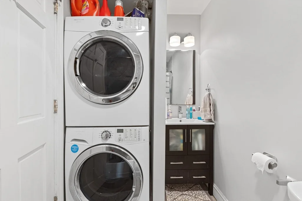 3 bed, 2 bath apartment for rent at 236 Gold St Unit 2, South Boston — photo 13 of 16