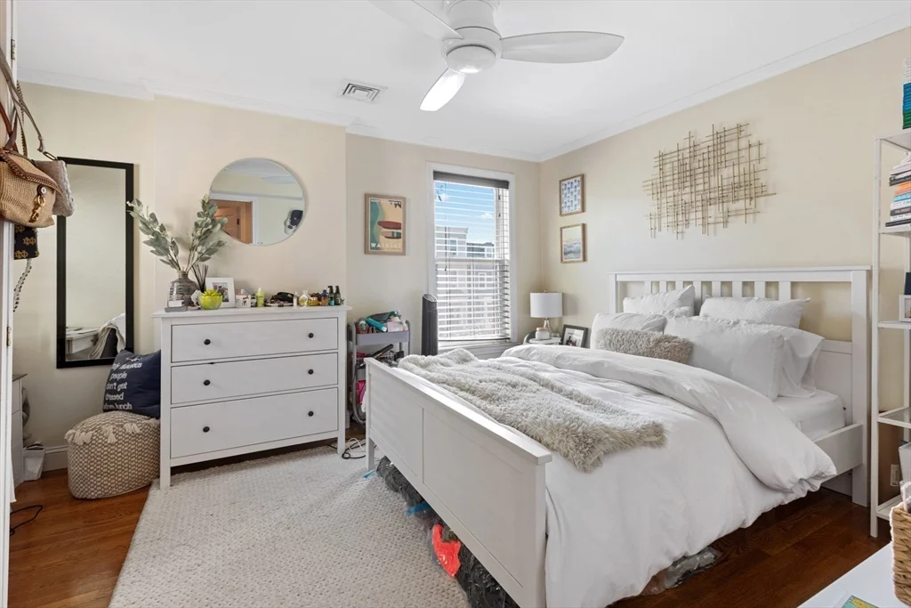 3 bed, 2 bath apartment for rent at 236 Gold St Unit 2, South Boston — photo 10 of 16