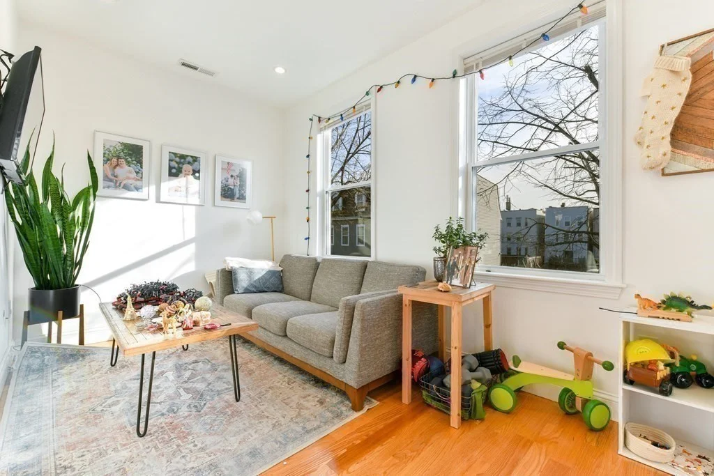 2 bed, 1 bath apartment for rent at 236 Havre St Unit 3, East Boston — photo 13 of 17