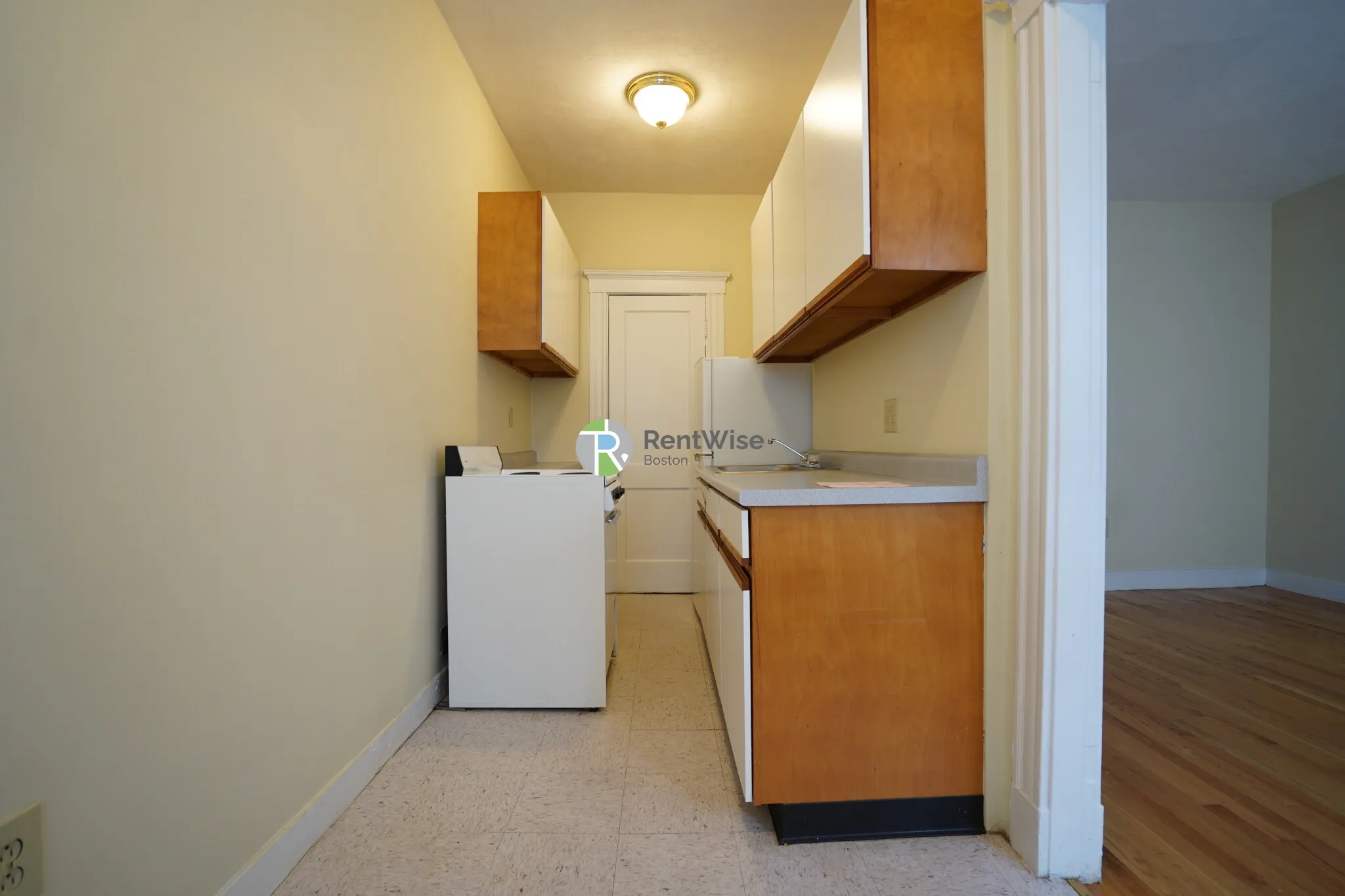 1 bed, 1 bath apartment for rent at 236 Kelton St Unit 17, Allston — photo 4 of 13