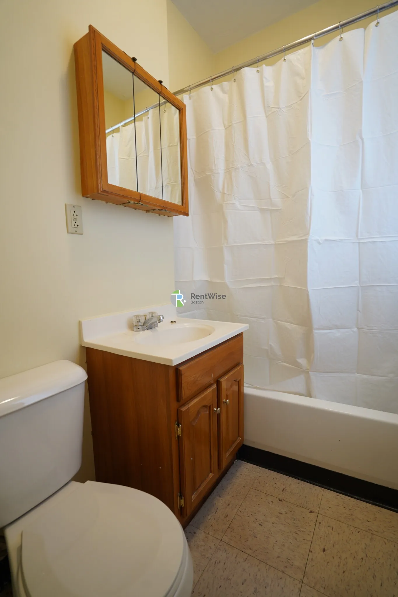 1 bed, 1 bath apartment for rent at 236 Kelton St Unit 17, Allston — photo 8 of 13