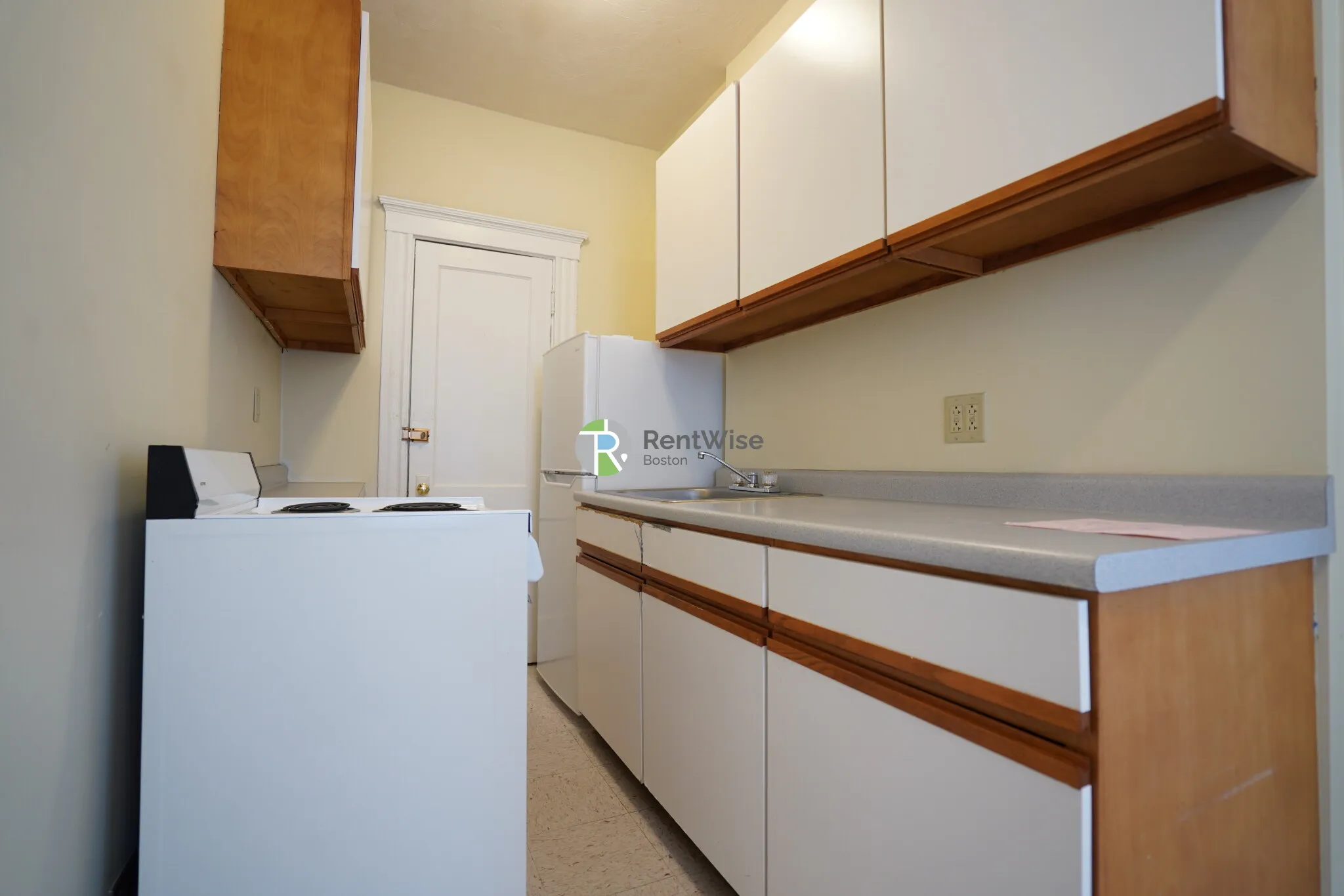 1 bed, 1 bath apartment for rent at 236 Kelton St Unit 17, Allston — photo 5 of 13
