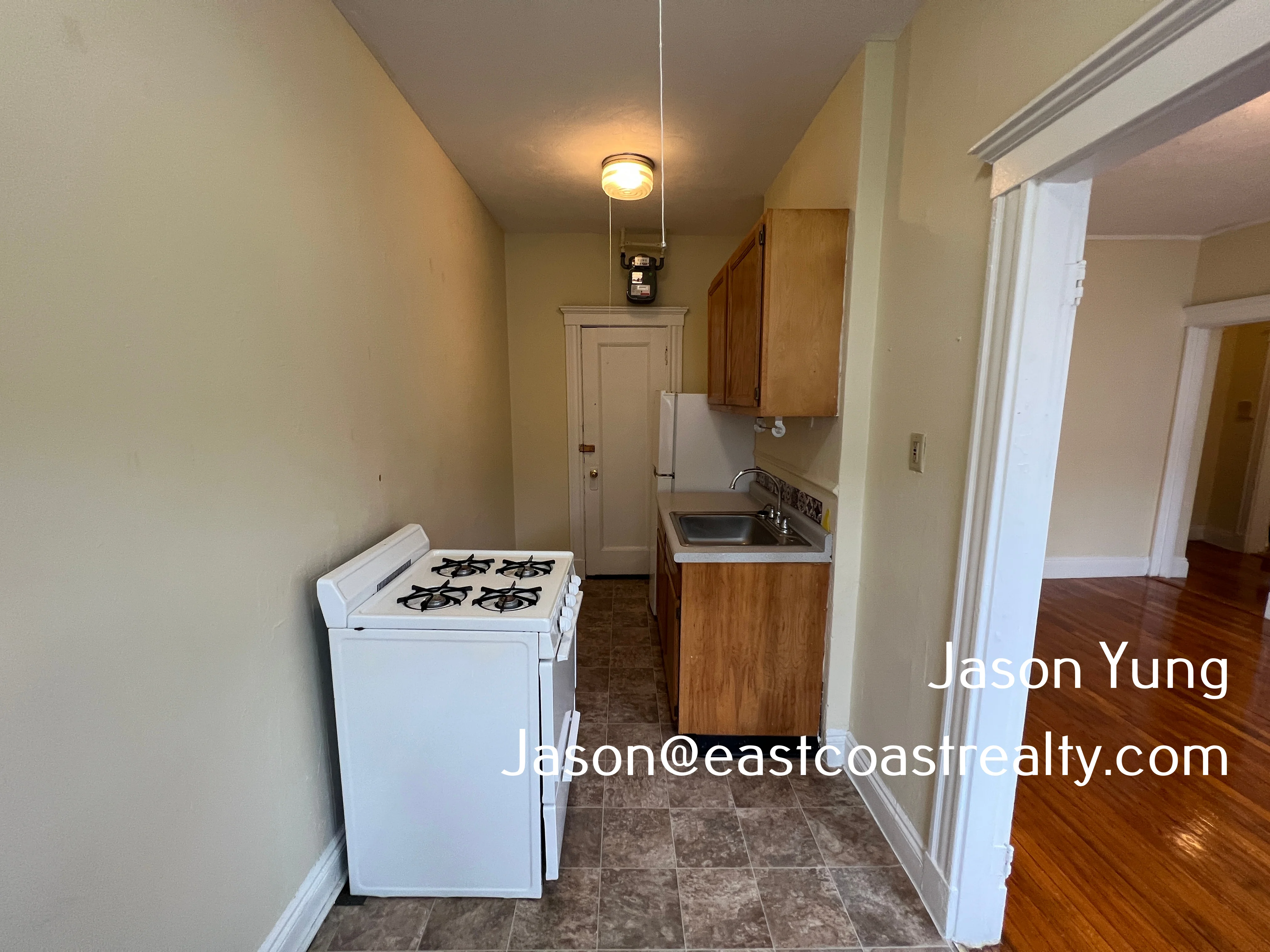 1 bed, 1 bath apartment for rent at 236 Kelton St Unit 2, Allston — photo 4 of 11