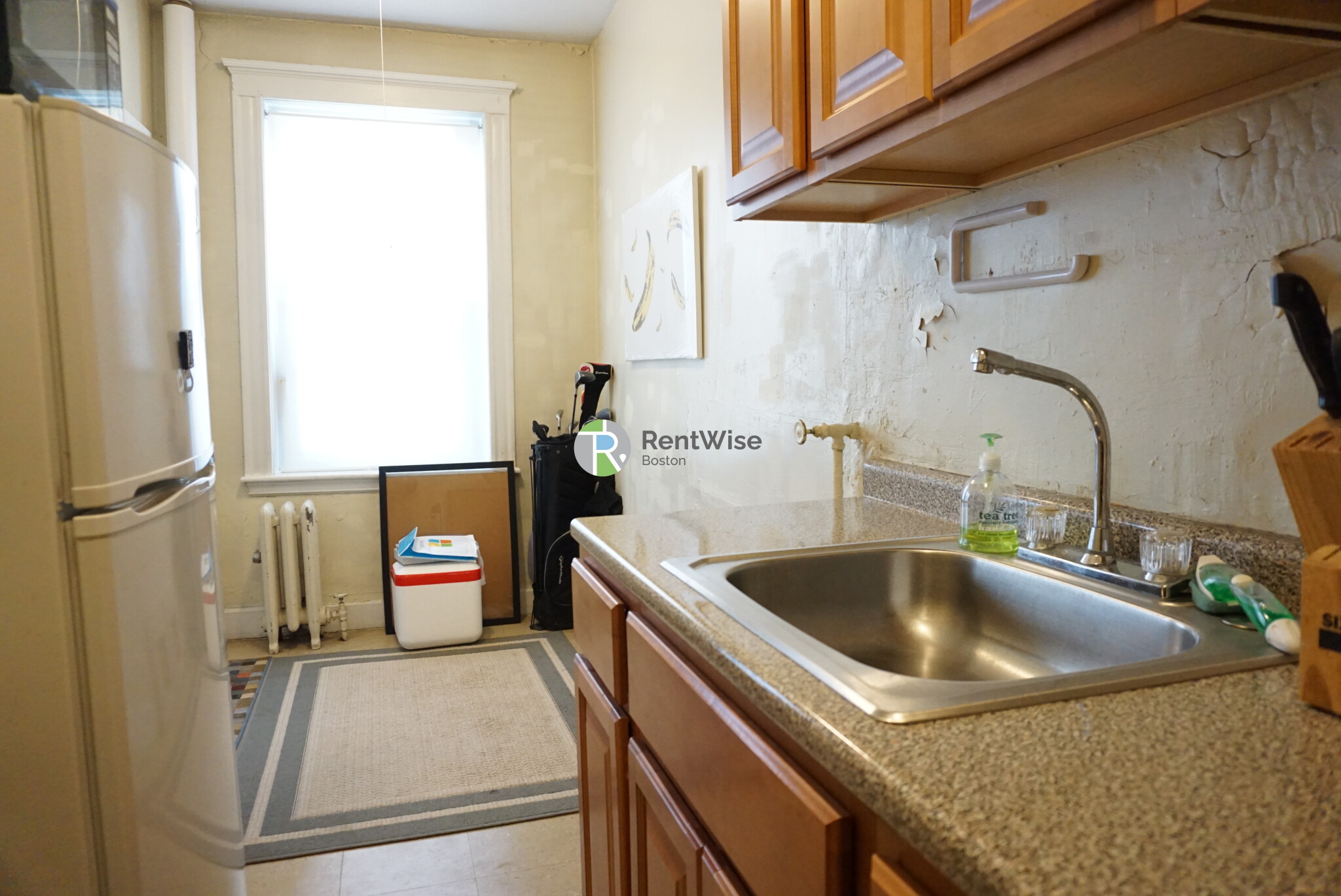 Studio bed, 1 bath apartment for rent at 236 Kelton St Unit 4, Allston — photo 4 of 14