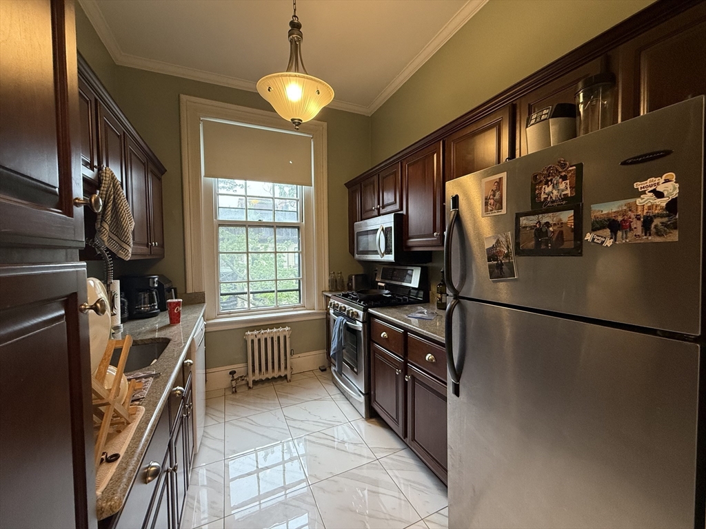 2 bed, 2 bath apartment for rent at 236 Marlborough St Unit 4, Back Bay — photo 14 of 28