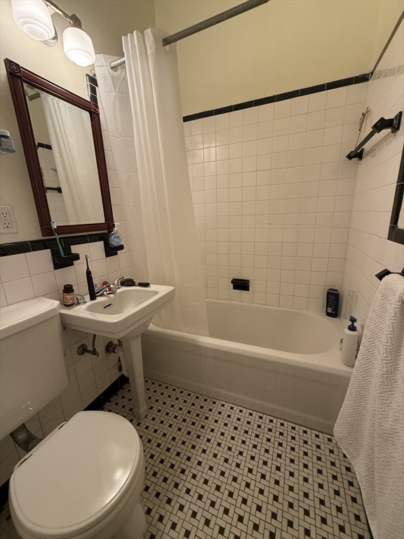 2 bed, 2 bath apartment for rent at 236 Marlborough St Unit 4, Back Bay — photo 26 of 28