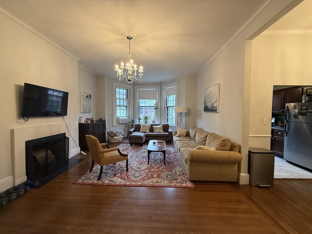 2 bed, 2 bath apartment for rent at 236 Marlborough St Unit 4, Back Bay — photo 3 of 28