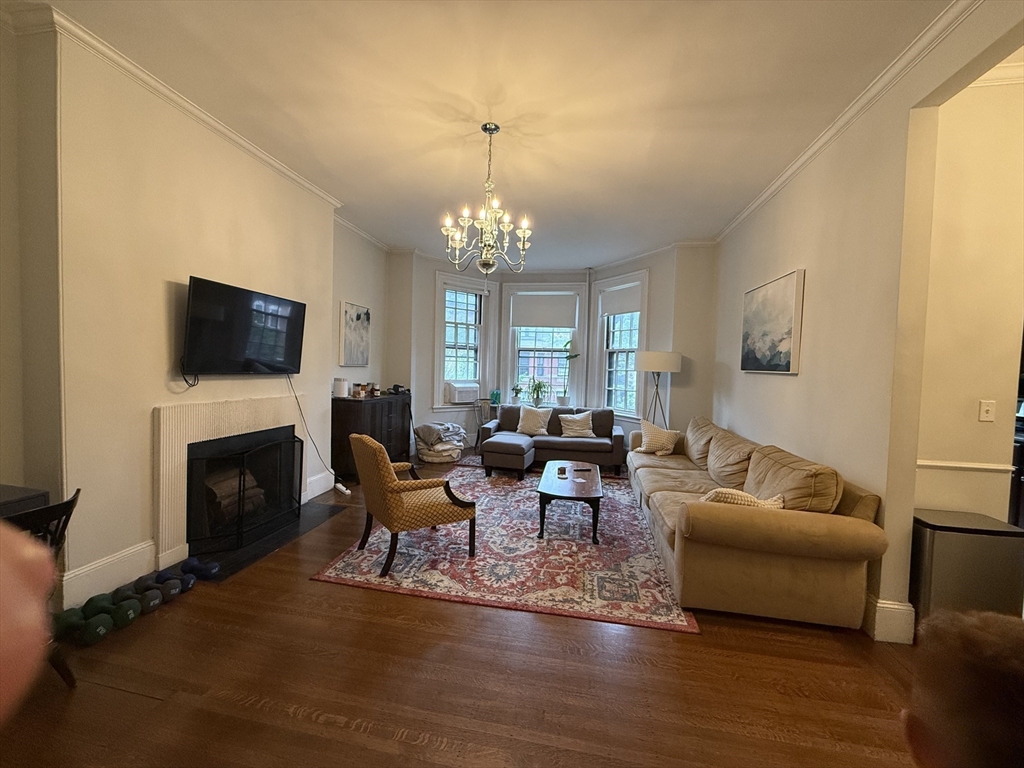 2 bed, 2 bath apartment for rent at 236 Marlborough St Unit 4, Back Bay — photo 4 of 28