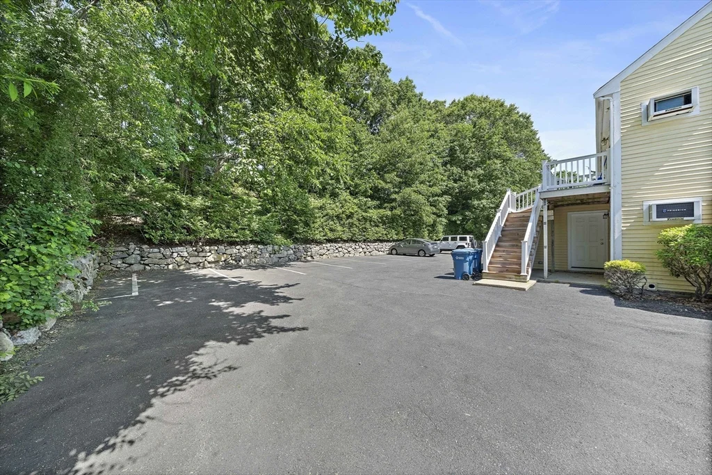 2 bed, 1 bath apartment for rent at 236 Neponset St Unit 2, Canton — photo 23 of 27