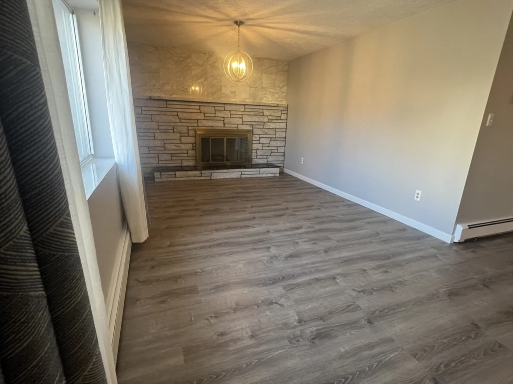 3 bed, 2 bath apartment for rent at 236 Palfrey St Unit 236, Watertown — photo 4 of 16