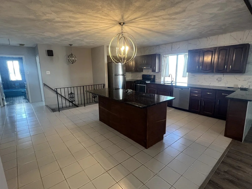 3 bed, 2 bath apartment for rent at 236 Palfrey St Unit 236, Watertown — photo 1 of 16