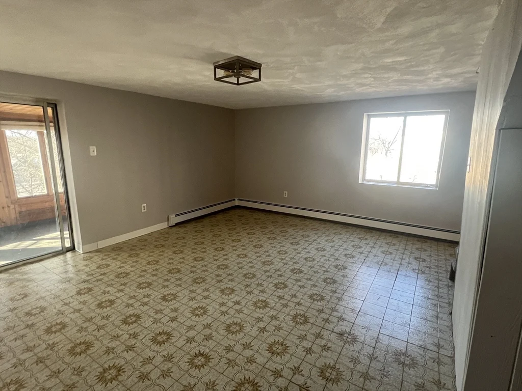 3 bed, 2 bath apartment for rent at 236 Palfrey St Unit 236, Watertown — photo 10 of 16