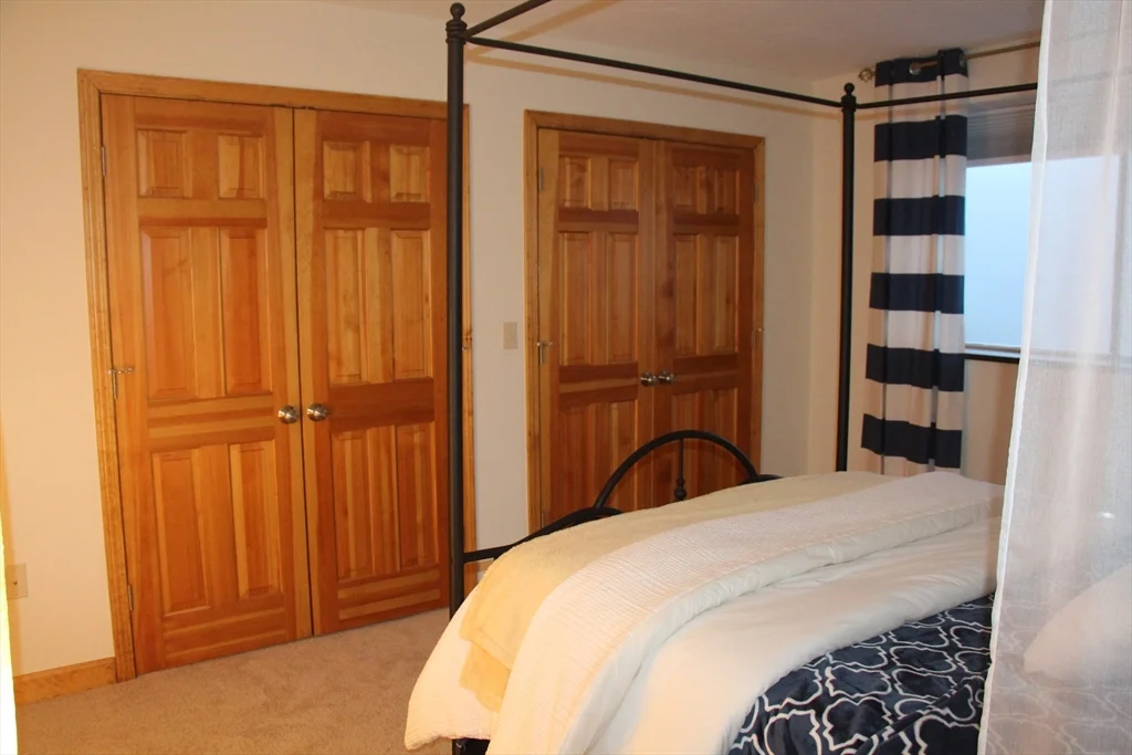 1 bed, 1 bath apartment for rent at 2360 Commonwealth Ave Unit 1-2, Auburndale — photo 6 of 7