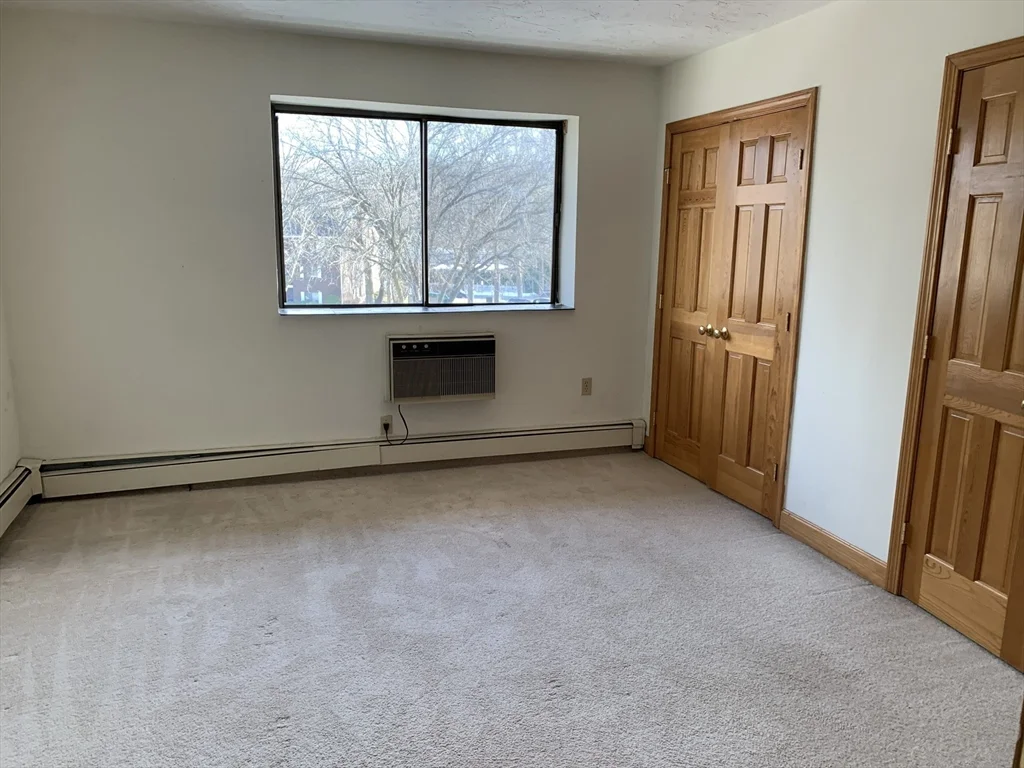 2 bed, 1 bath apartment for rent at 2360 Commonwealth Ave Unit 3-4, Newton — photo 5 of 10