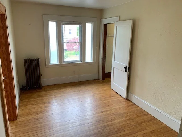 4 bed, 1 bath apartment for rent at 237 Bridge St Unit N/A, Northampton — photo 9 of 14