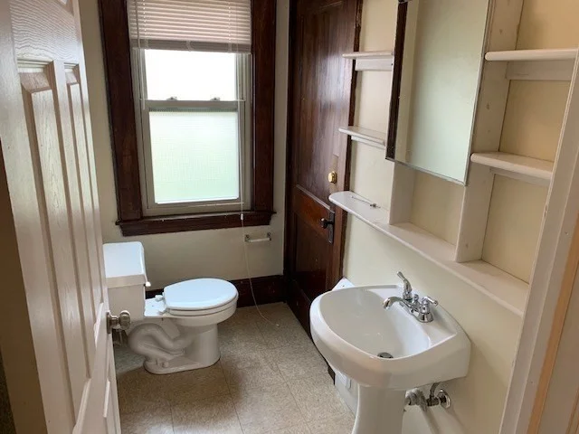 4 bed, 1 bath apartment for rent at 237 Bridge St Unit N/A, Northampton — photo 11 of 14