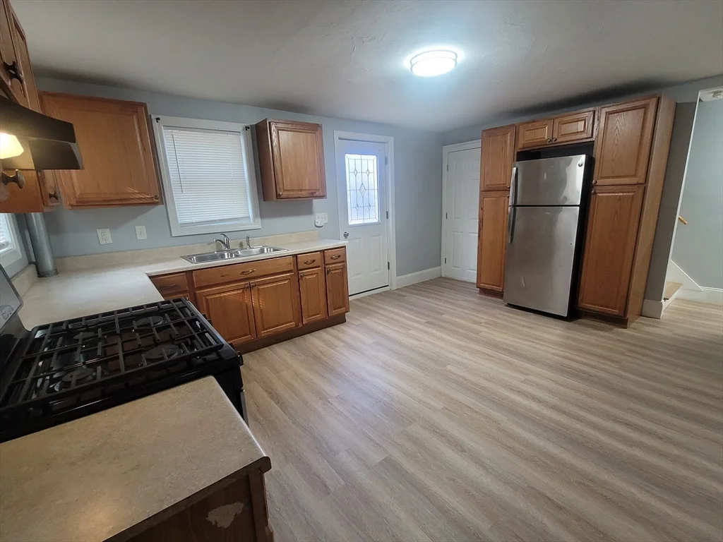 2 bed, 1 bath apartment for rent at 237 Colburn St Unit 237, Dedham — photo 7 of 16