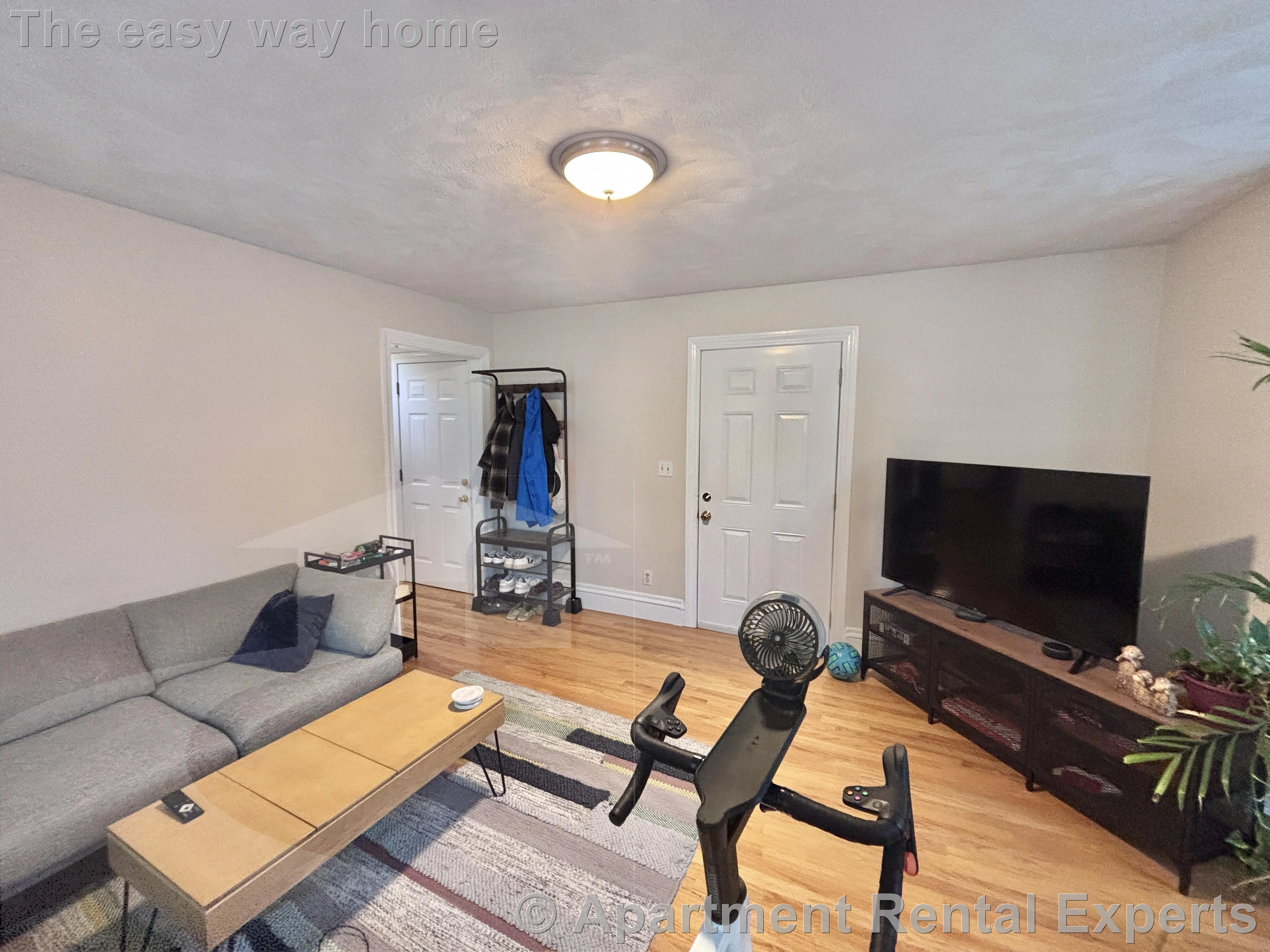 3 bed, 1 bath apartment for rent at 237 Columbia St Unit 1, Central Square — photo 5 of 12