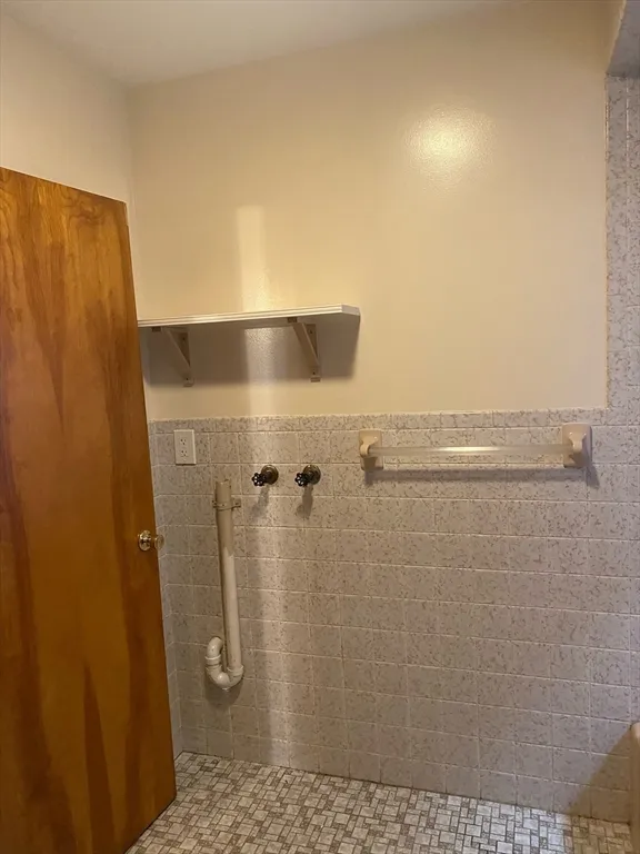 1 bed, 1 bath apartment for rent at 237 Lexington St Unit 3, East Boston — photo 6 of 13