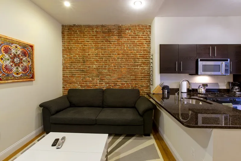3 bed, 1 bath apartment for rent at 237 Northampton St Unit 1, Roxbury — photo 5 of 12
