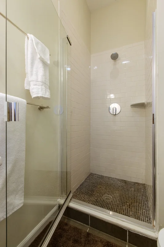3 bed, 1 bath apartment for rent at 237 Northampton St Unit 1q, Roxbury — photo 9 of 13