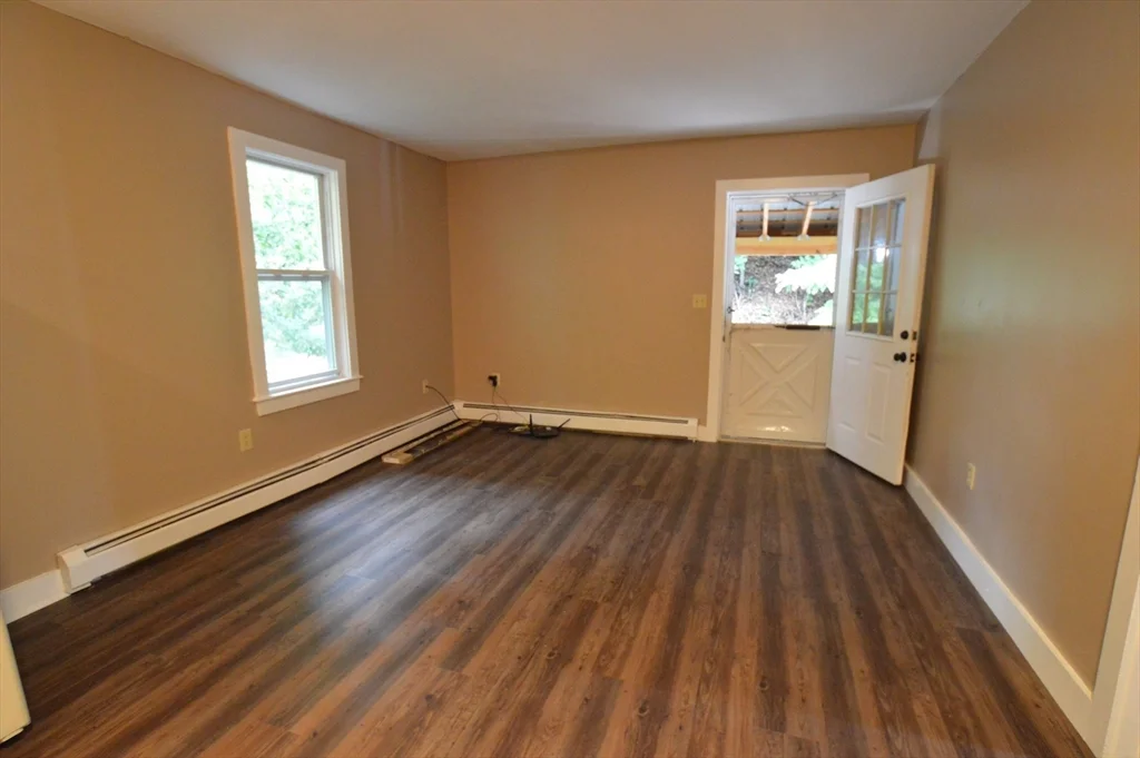 2 bed, 1 bath apartment for rent at 237 River St Unit B, Haverhill — photo 5 of 7