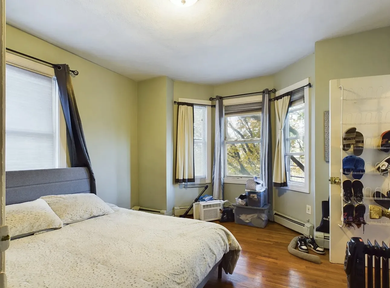 2 bed, 1 bath apartment for rent at 237 Tremont St Unit 2, Ward Two — photo 10 of 23