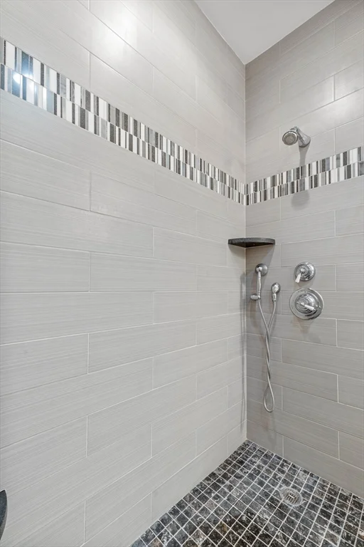 1 bed, 1 bath apartment for rent at 237 Newton St Unit 4, Back Bay — photo 15 of 25