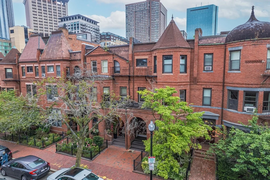 1 bed, 1 bath apartment for rent at 237 Newton St Unit 4, Back Bay — photo 5 of 25