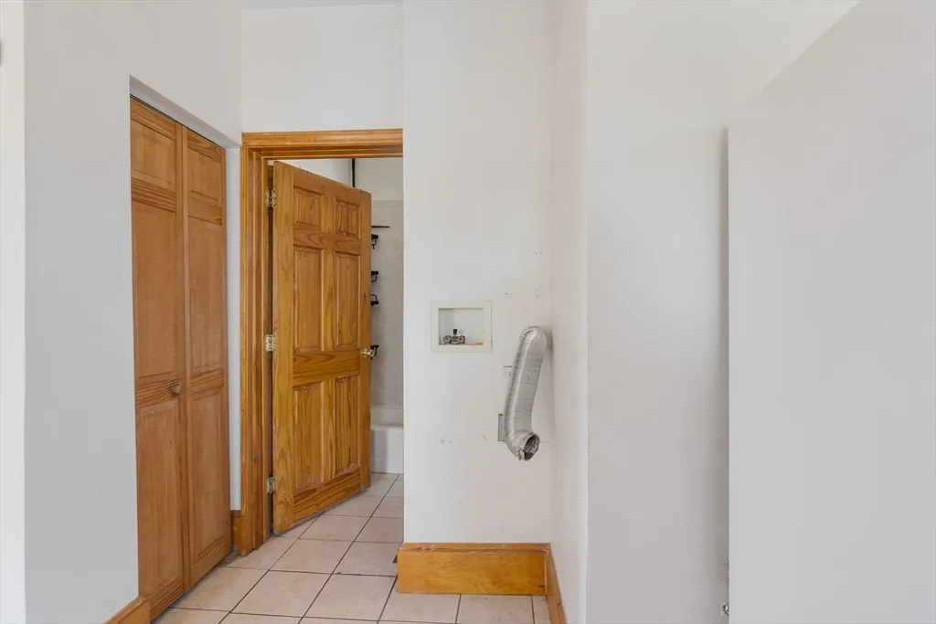 3 bed, 1 bath apartment for rent at 237 Webster Ave Unit 3, Wellington-Harrington — photo 10 of 12