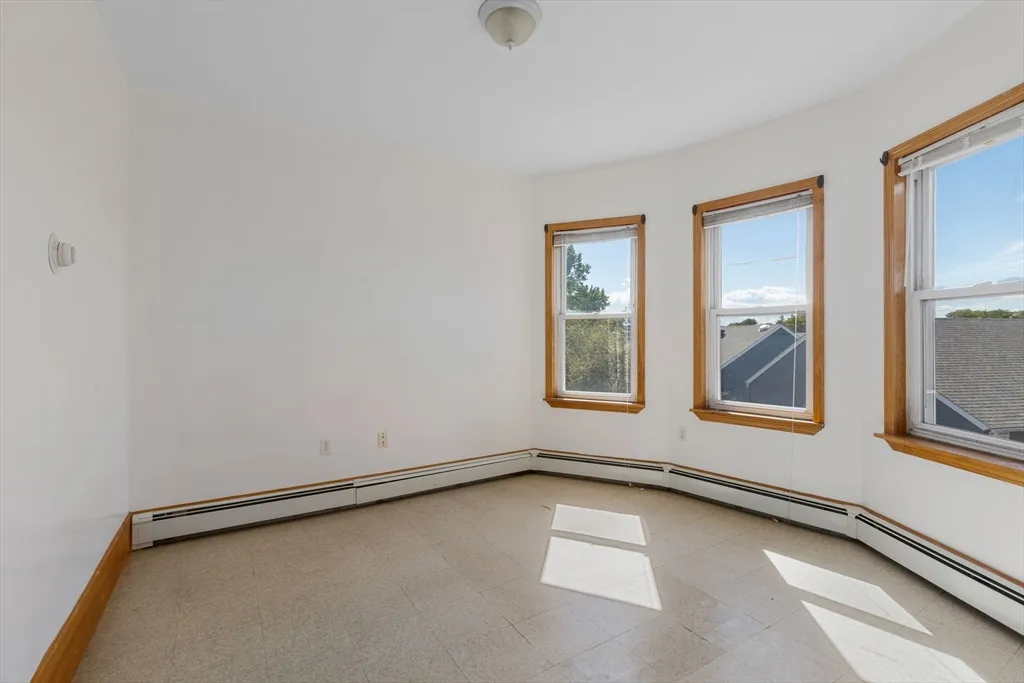 3 bed, 1 bath apartment for rent at 237 Webster Ave Unit 3, Wellington-Harrington — photo 2 of 12