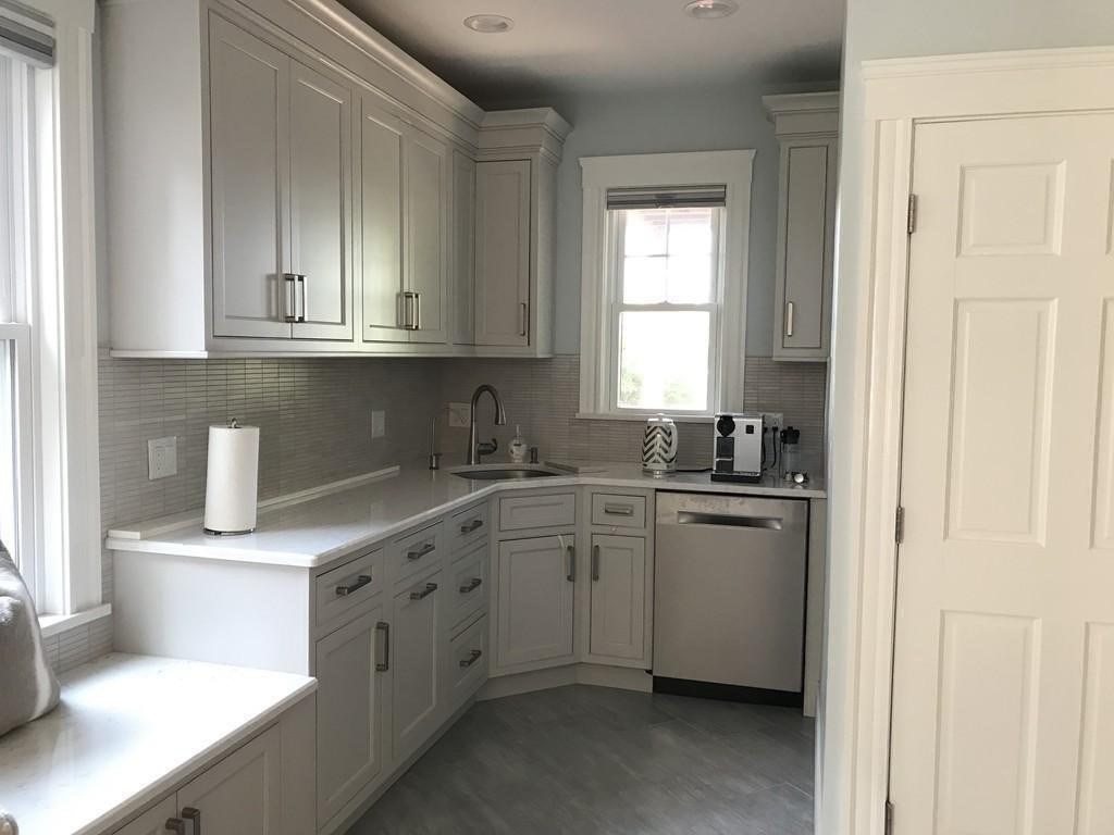 3 bed, 2 bath apartment for rent at 237 Winchester St Unit 1, North Brookline — photo 2 of 12