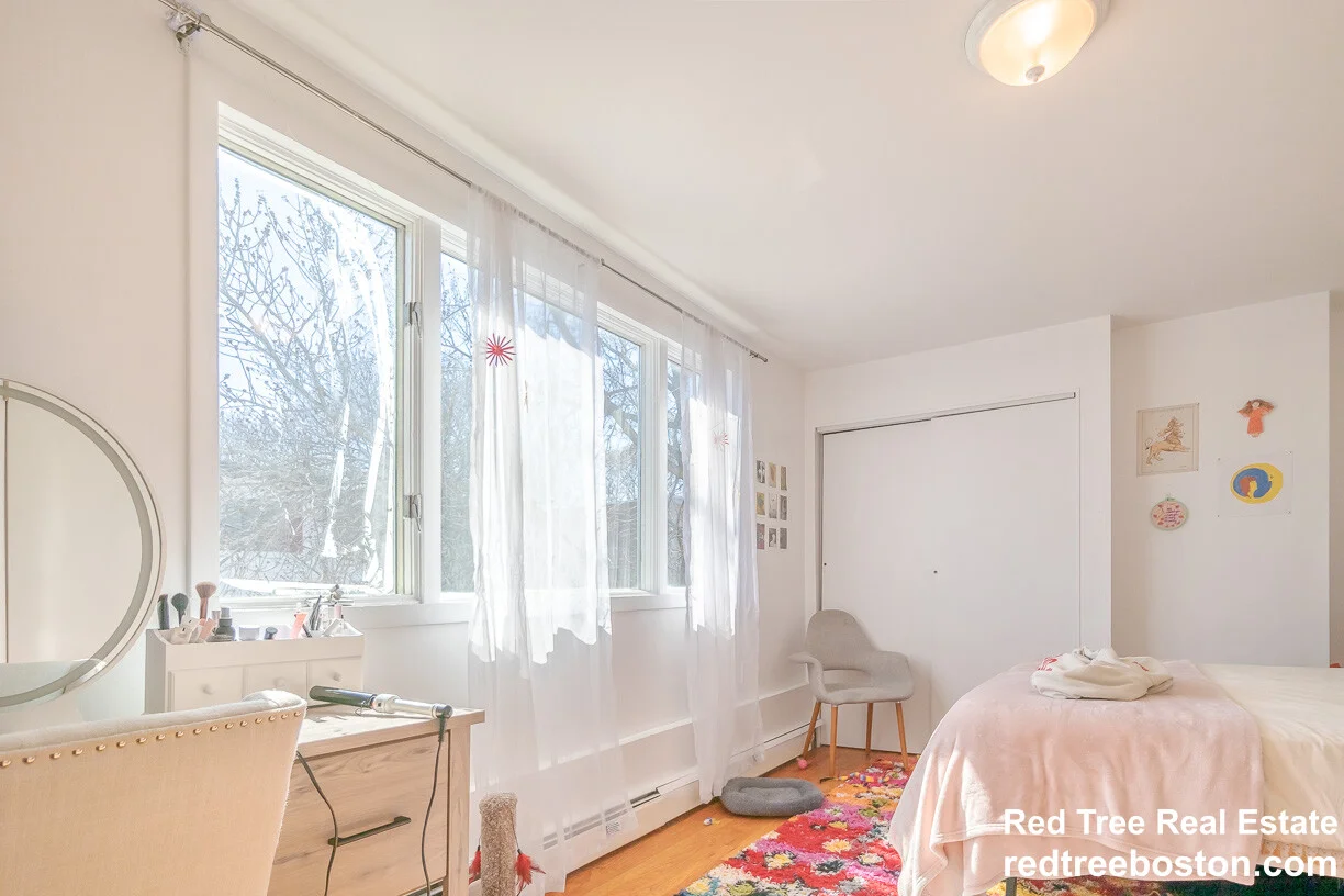 4 bed, 2 bath apartment for rent at 238 Everett St Unit 2, East Boston — photo 11 of 11