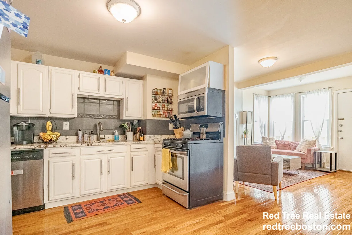 4 bed, 2 bath apartment for rent at 238 Everett St Unit 2, East Boston — photo 8 of 11