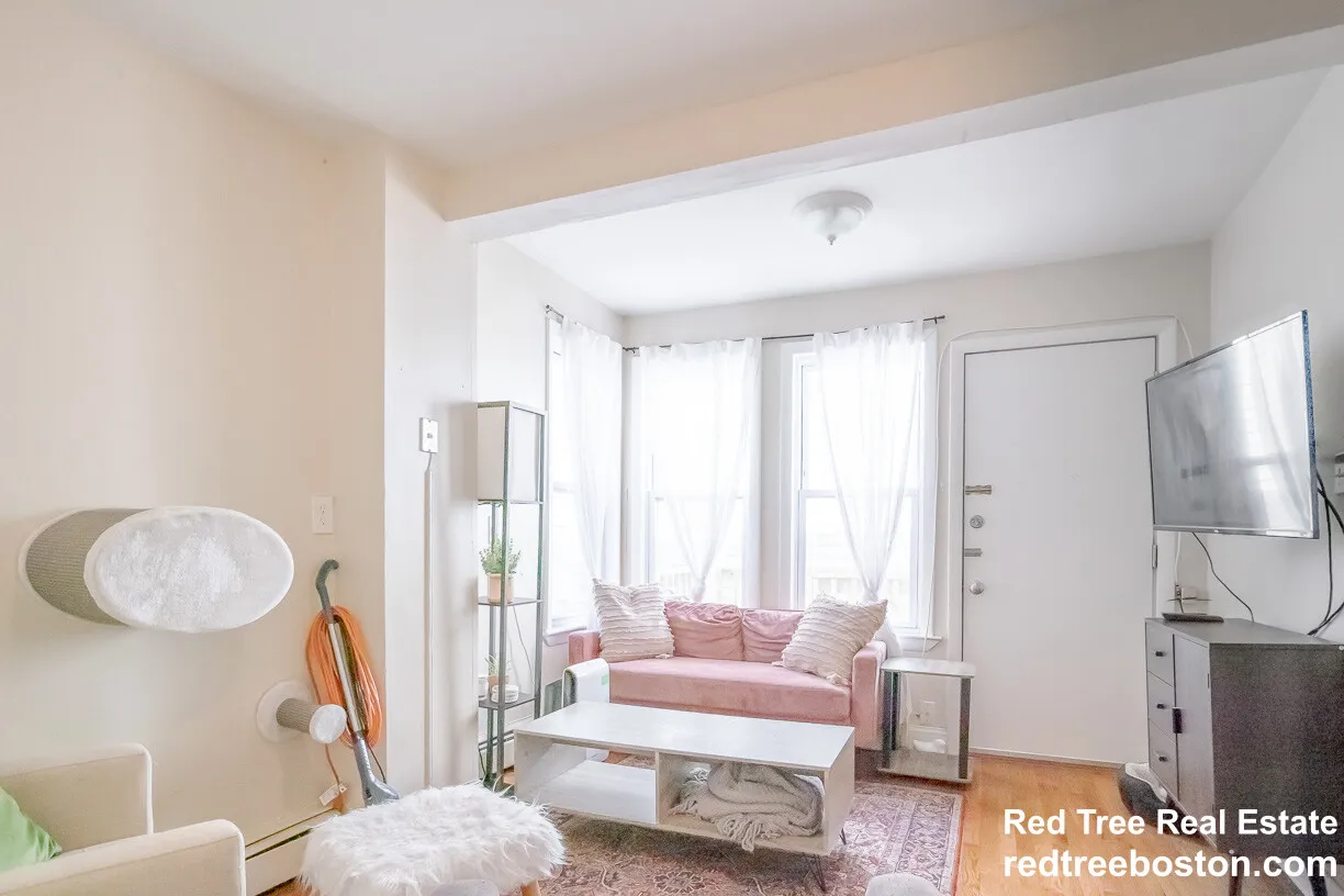 4 bed, 2 bath apartment for rent at 238 Everett St Unit 2, East Boston — photo 6 of 11