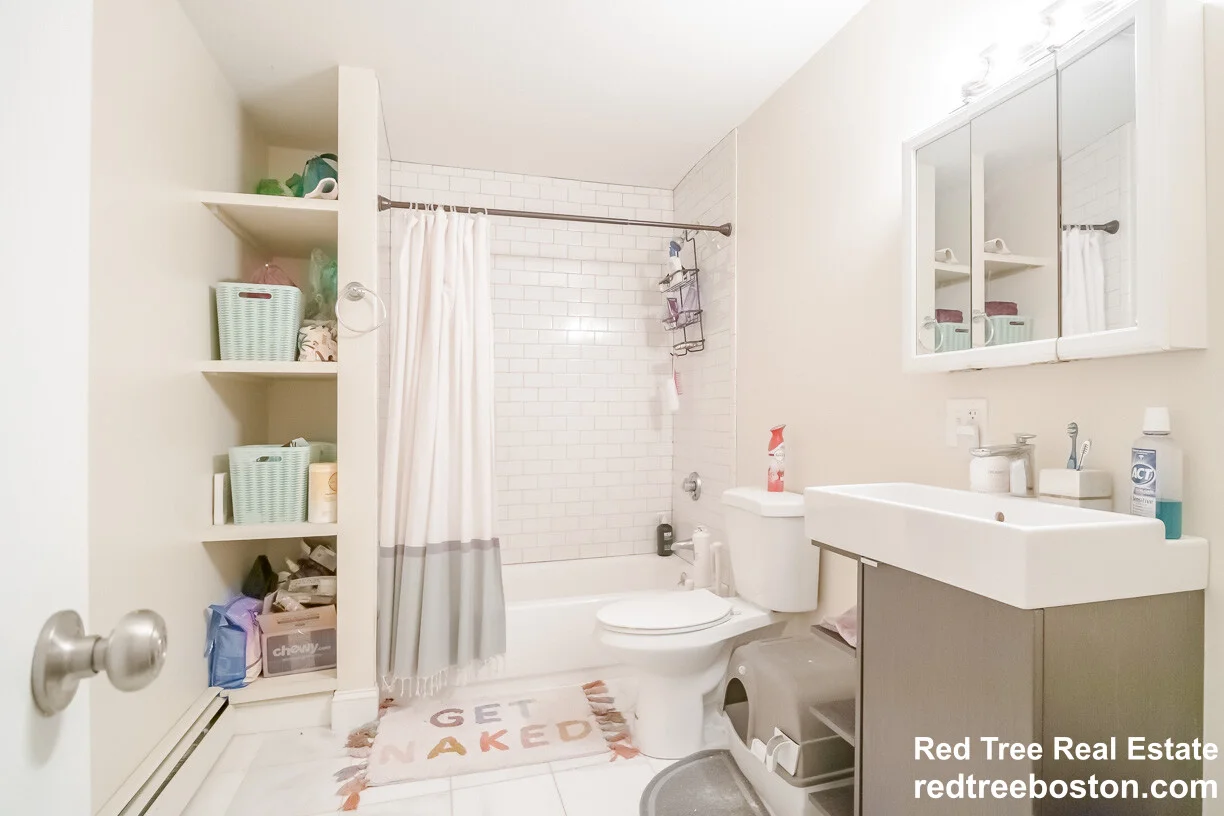 4 bed, 2 bath apartment for rent at 238 Everett St Unit 2, East Boston — photo 10 of 11