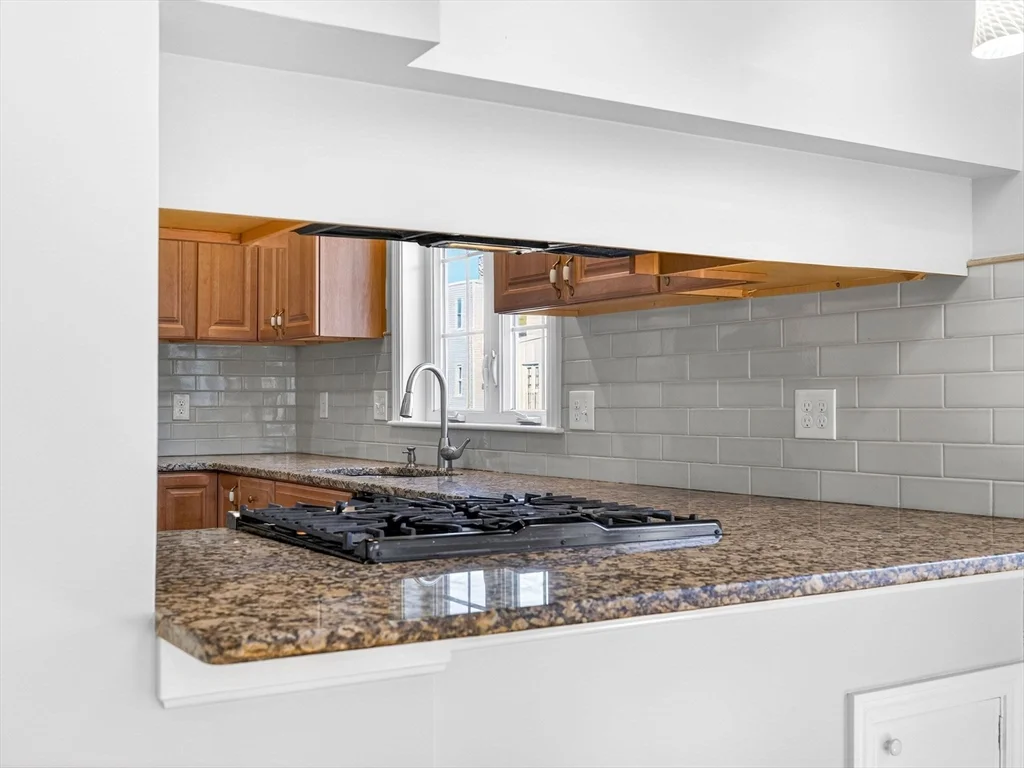 3 bed, 1 bath apartment for rent at 238 Havre St Unit 2, East Boston — photo 6 of 28