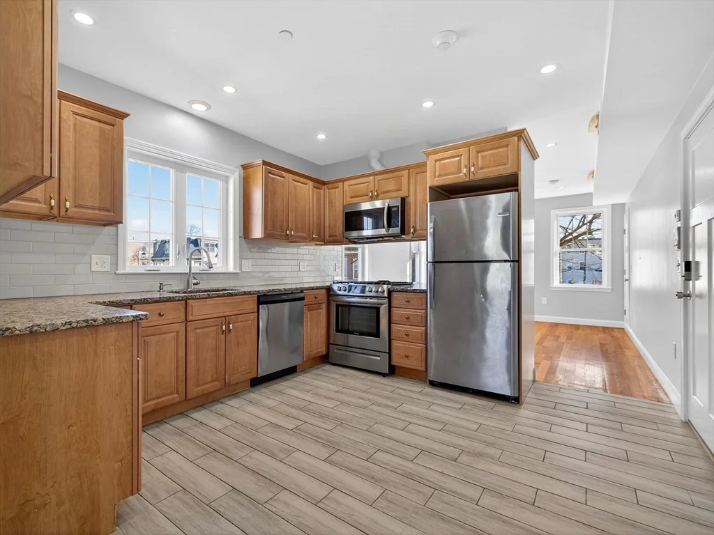 3 bed, 1 bath apartment for rent at 238 Havre St Unit 2, East Boston — photo 1 of 28