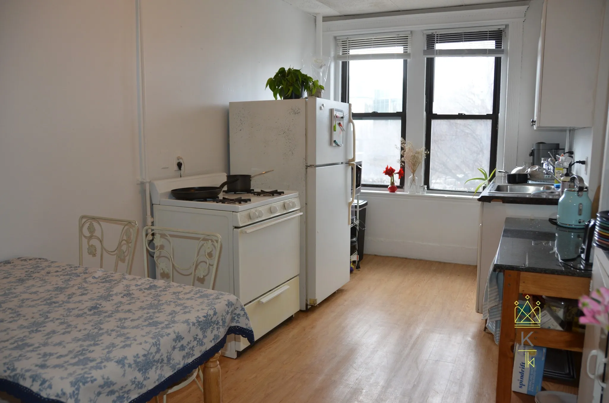 3 bed, 1 bath apartment for rent at 238 Hemenway St Unit 11, Fenway — photo 13 of 17