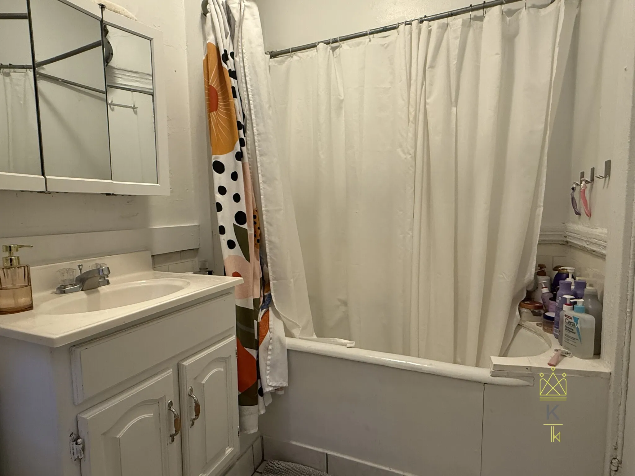 2 bed, 1 bath apartment for rent at 238 Hemenway St Unit 15, Fenway — photo 6 of 8
