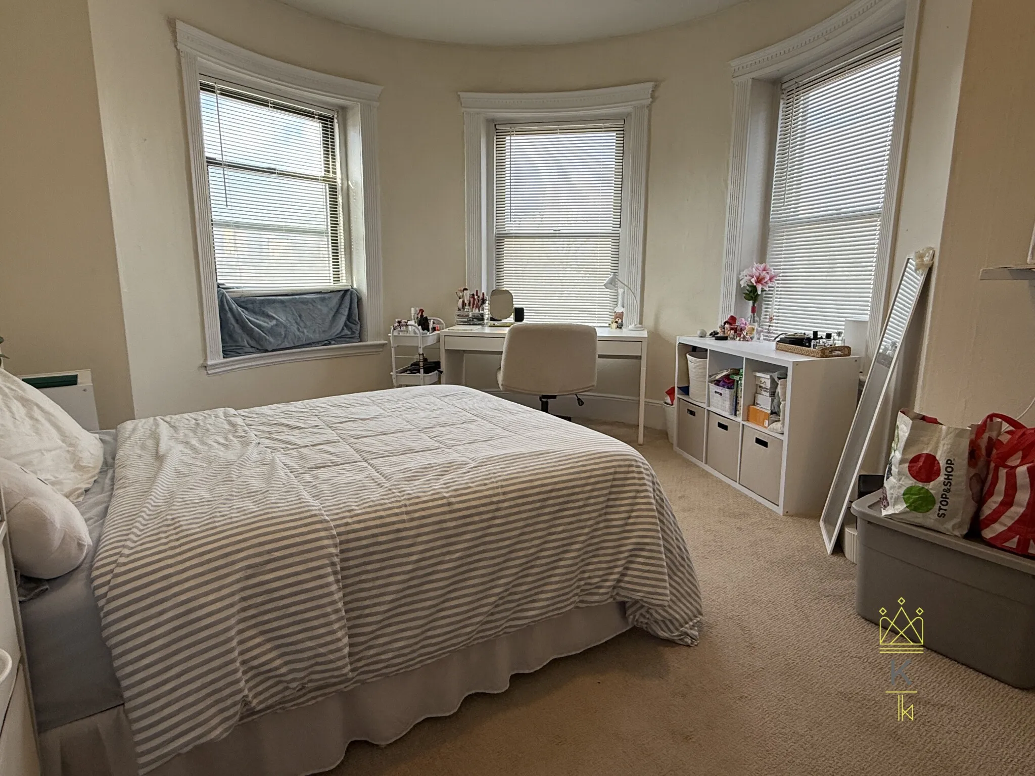 3 bed, 1 bath apartment for rent at 238 Hemenway St Unit 16, Fenway — photo 2 of 13