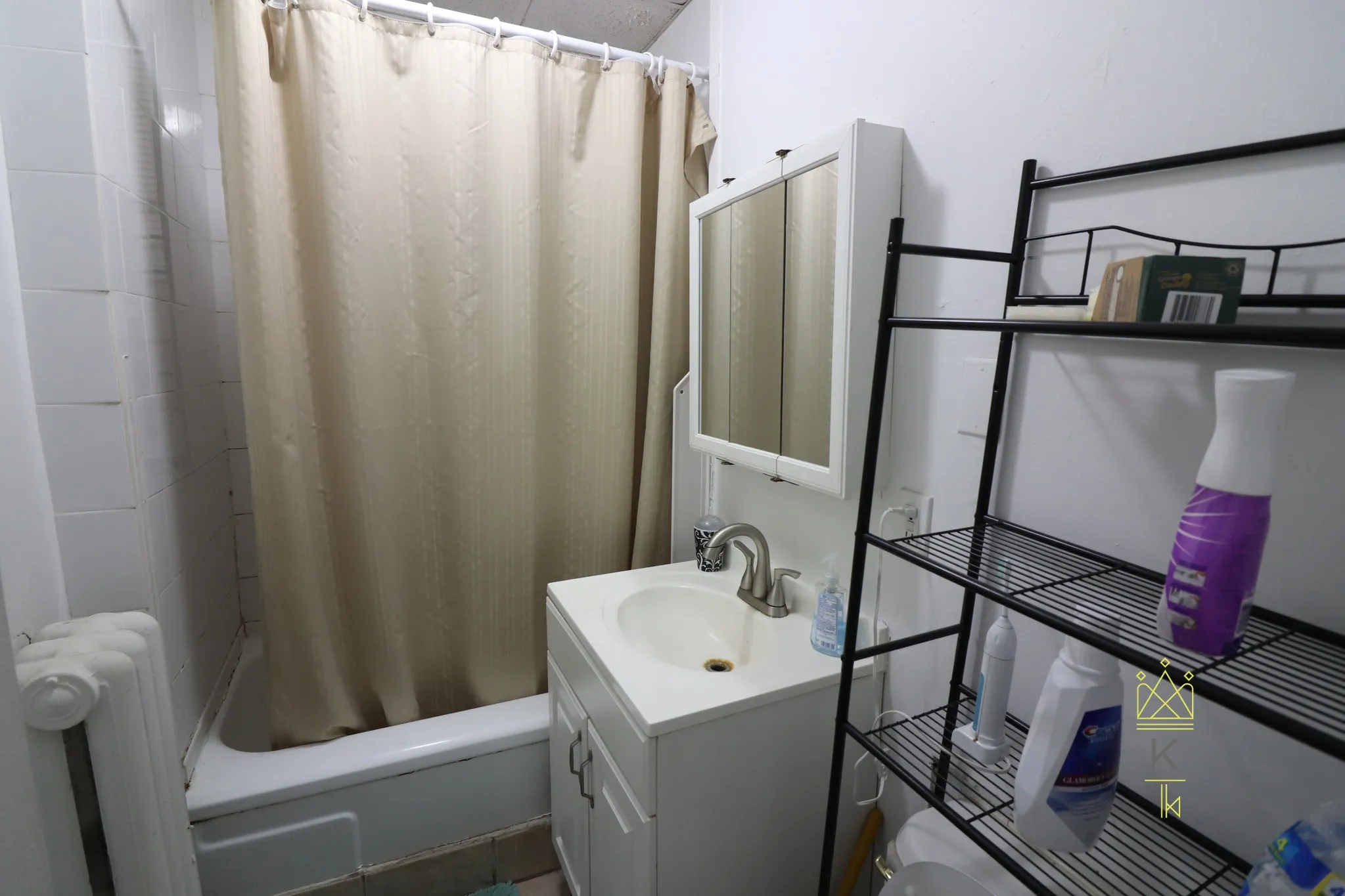 2 bed, 1 bath apartment for rent at 238 Hemenway St Unit 2, Fenway — photo 7 of 9