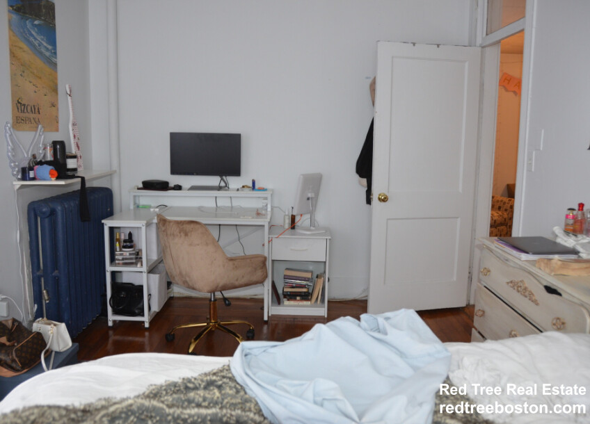 3 bed, 1 bath apartment for rent at 238 Hemenway St Unit 238-11, Fenway — photo 5 of 20
