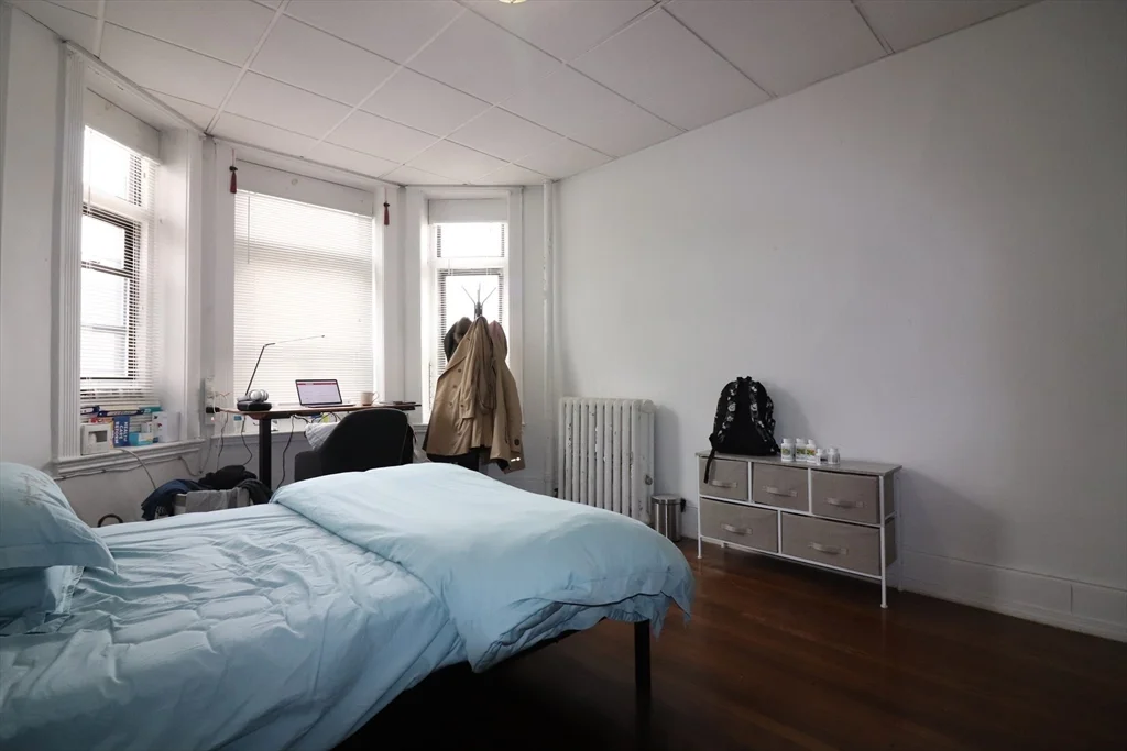 2 bed, 1 bath apartment for rent at 238 Hemenway St Unit 4, Fenway — photo 8 of 10