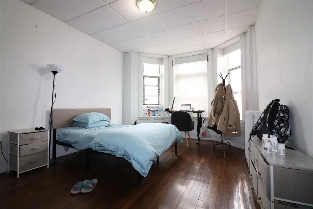 2 bed, 1 bath apartment for rent at 238 Hemenway St Unit 4, Fenway — photo 9 of 10