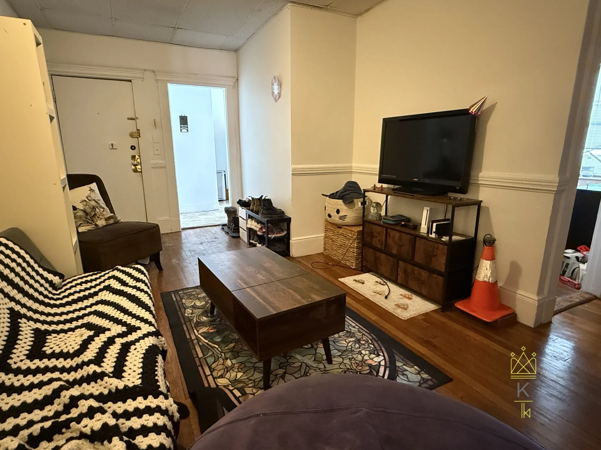 3 bed, 1 bath apartment for rent at 238 Hemenway St Unit 7, Fenway — photo 2 of 14