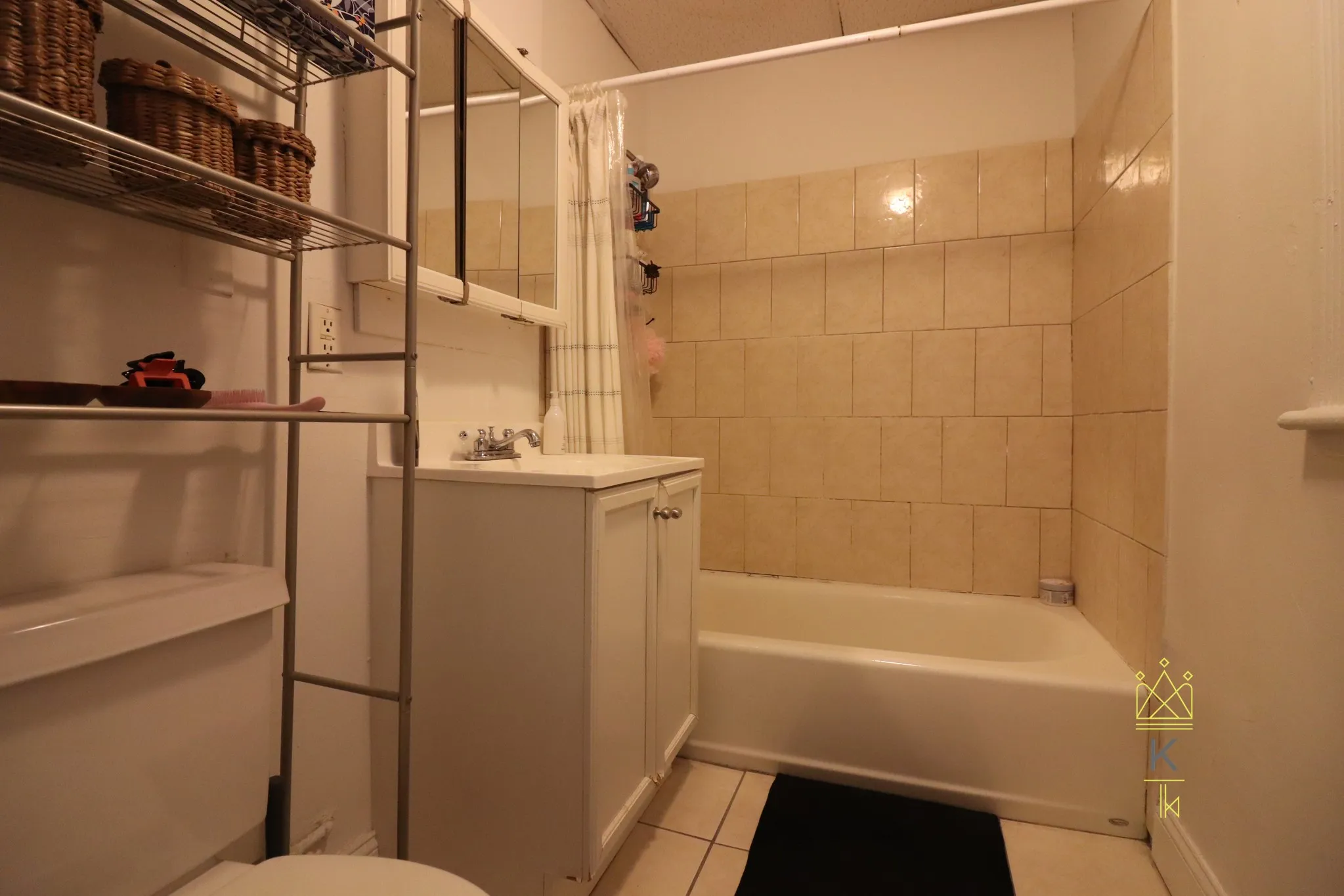 Studio bed, 1 bath apartment for rent at 238 Hemenway St Unit 9, Fenway — photo 6 of 8
