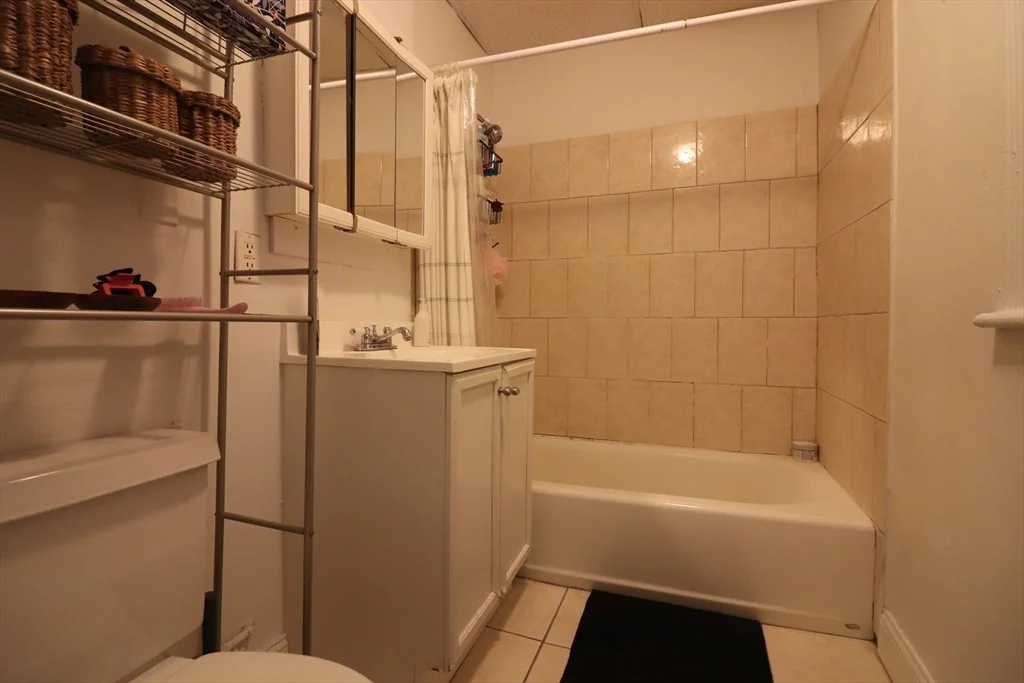 Studio bed, 1 bath apartment for rent at 238 Hemenway St Unit 9, Fenway — photo 6 of 6