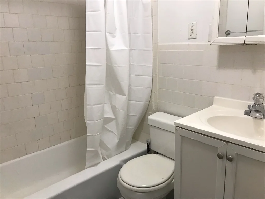 2 bed, 1 bath apartment for rent at 238 Hemenway St Unit B6, Fenway — photo 7 of 7